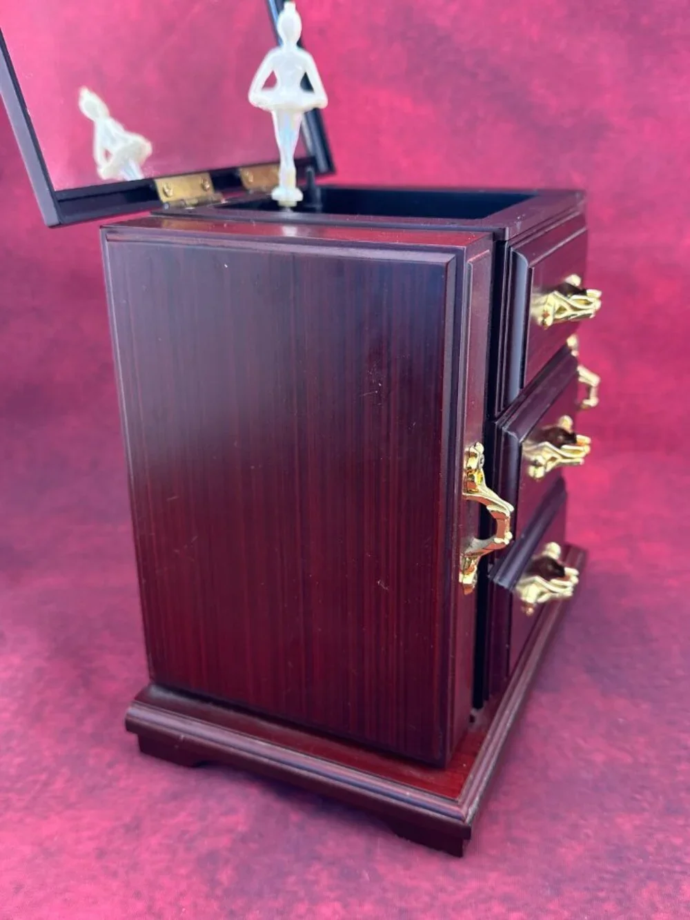 VINTAGE-STYLE WOODEN JEWELRY MINIATURE CHEST BOX, PLAY 